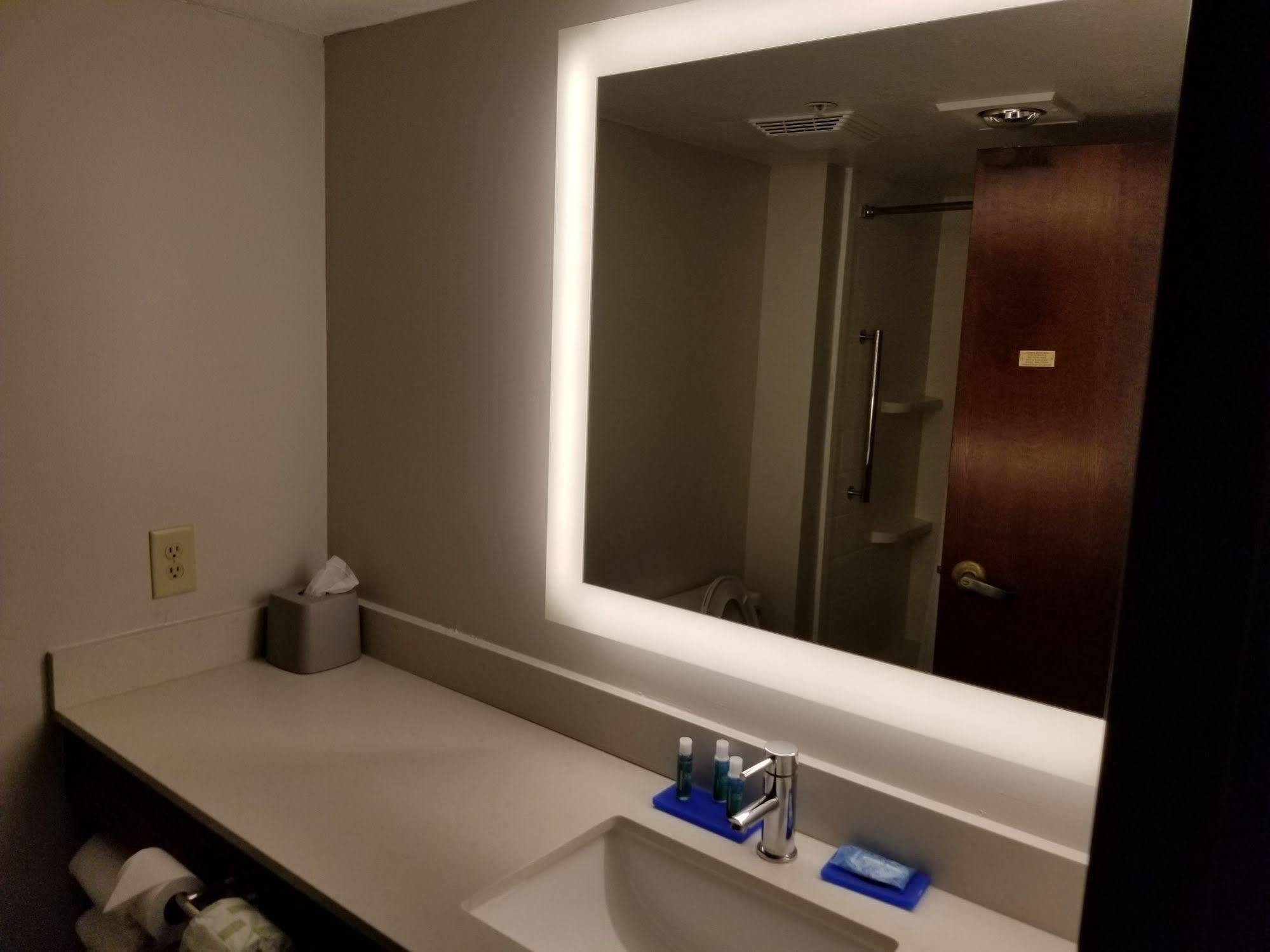 Holiday Inn Express Birch Run-Frankenmuth Area By Ihg Экстерьер фото